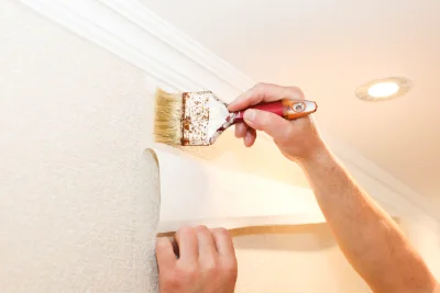 Pose de papier peint à Peumerit-Quintin — revêtements muraux et toiles de verre